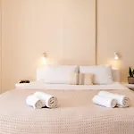 Elea Sun Apartment Kamari (Santorini)