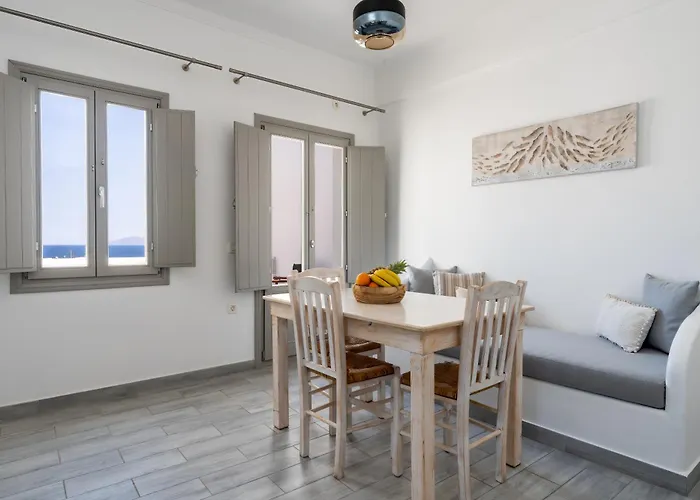 Elea Sun Kamari (Santorini)