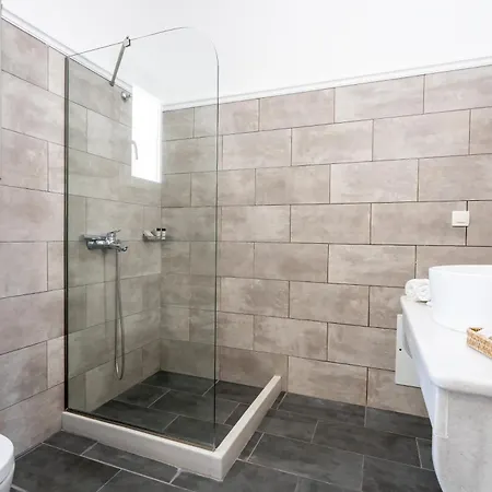 Elea Sun Daire